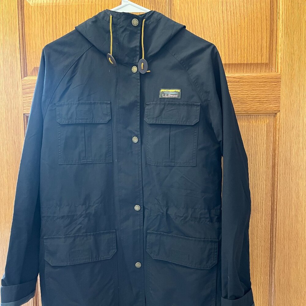 Classic LL Bean Raincoat - like new!